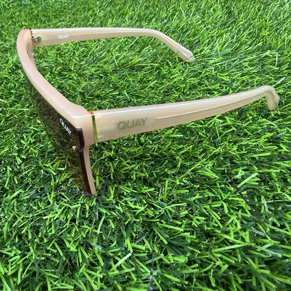 Quay Australia High sight Shield Ivory Purple Org Mirror Sunglasses Sunnies. main image 6